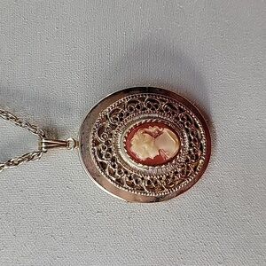 Vintage Cameo Locket Pendant Gold Tone Filigree Oval, Lady’s Profile 24" Chain